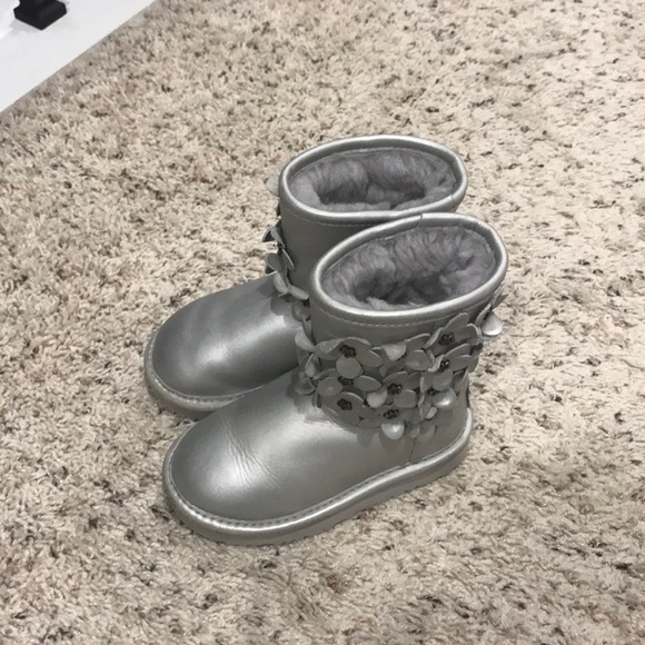 UGG Other - Ugg kids boots silver size 9 little girl